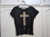 camiseta cruz com franja